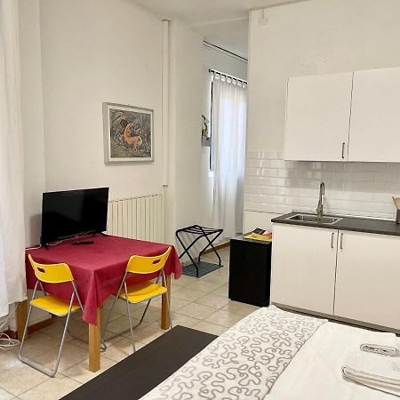 1-Tourist House Bologna-Cefalonia - Self Check-In מראה חיצוני תמונה