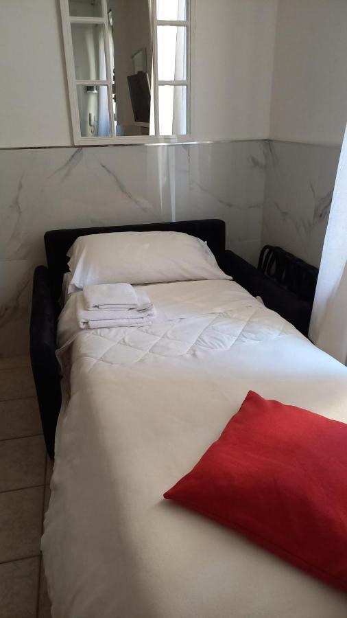 1-Tourist House Bologna-Cefalonia - Self Check-In מראה חיצוני תמונה
